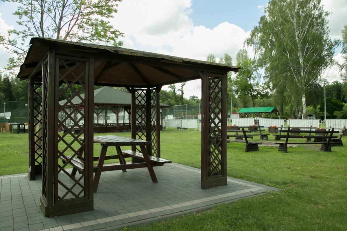 Camping Oaza Błonie Kórnik Domki Standard Plus - 3 pokoje Exterior foto